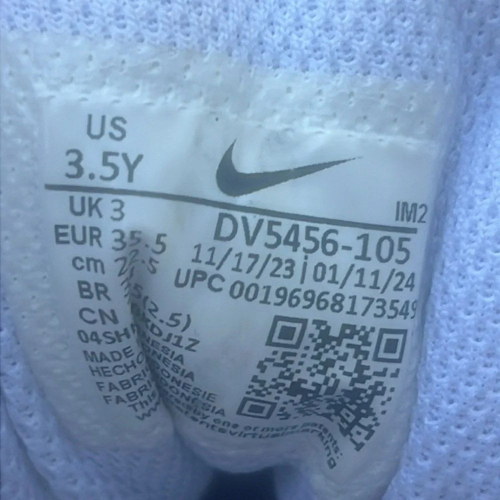 Nike Kids Court Borough Low Recraft White/Pink Sneaker Size 3.5